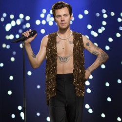 Harry Styles Siap Comeback?