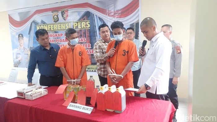 Pemain Pertalite palsu di OKI ditangkap, jadi tersangka migas. (Foto. Prima Syahbana/detikSumbagsel)
