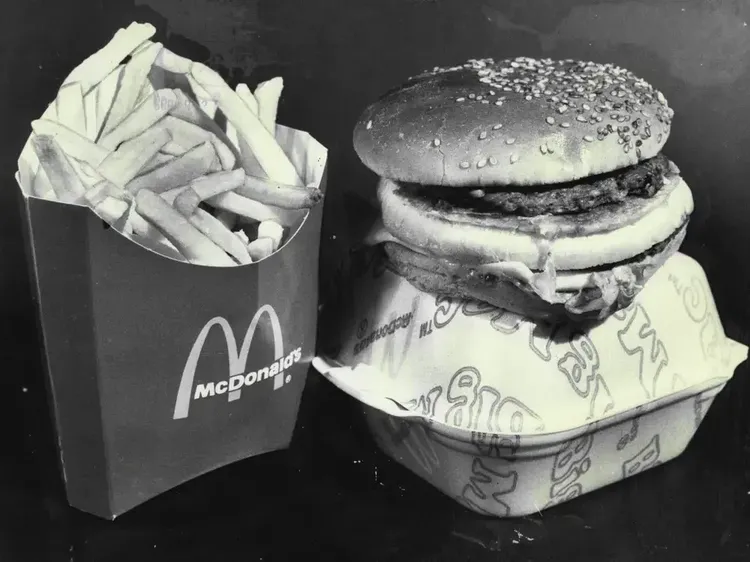 Bikin Nostalgia! Ini 8 Potret Jadul McDonalds Tahun 1970-an