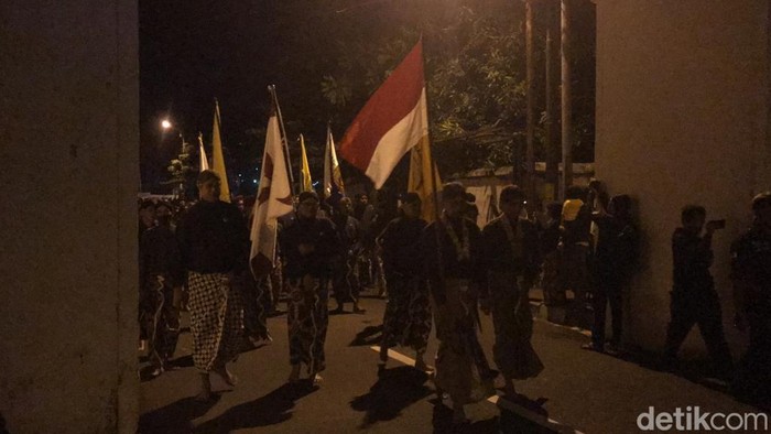 Prosesi Mubeng Beteng Keraton Jogja, Rabu (19/7/2023) malam-Kamis (20/7/2023) dini hari.