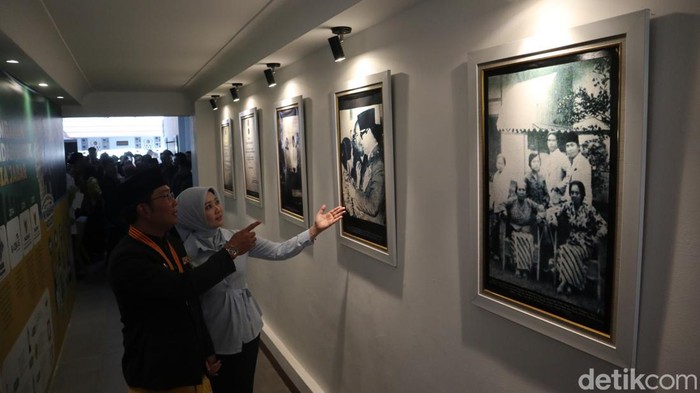 Ridwan Kamil di Klinik Lansia Inggit Garnasih, Kota Bandung, Kamis (20/7/2023).