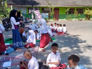 Nasib Siswa SD di Bojonegoro Tanpa Guru gegara Sekolah Merger