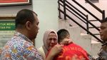 Momen Haru Ayah-Ibu Ken Admiral Peluk Anak AKBP Achiruddin