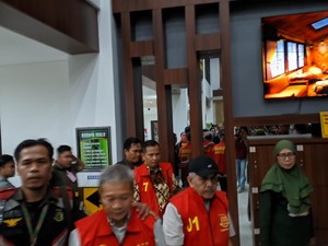 Tersangka Korupsi Tambang Pasir Besi di Lombok Bertambah, 3 ASN Ditahan!