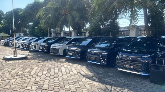 Tiga klub MPV premium kumpul bareng