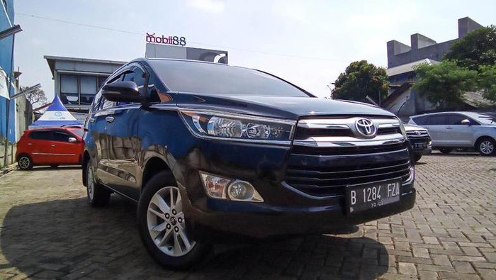 Toyota Innova Reborn