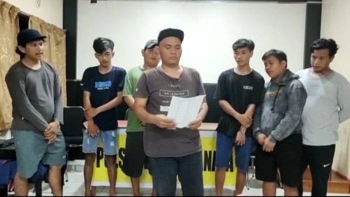 Tujuh juru parkir liar di Asrama Haji Makassar ditangkap.