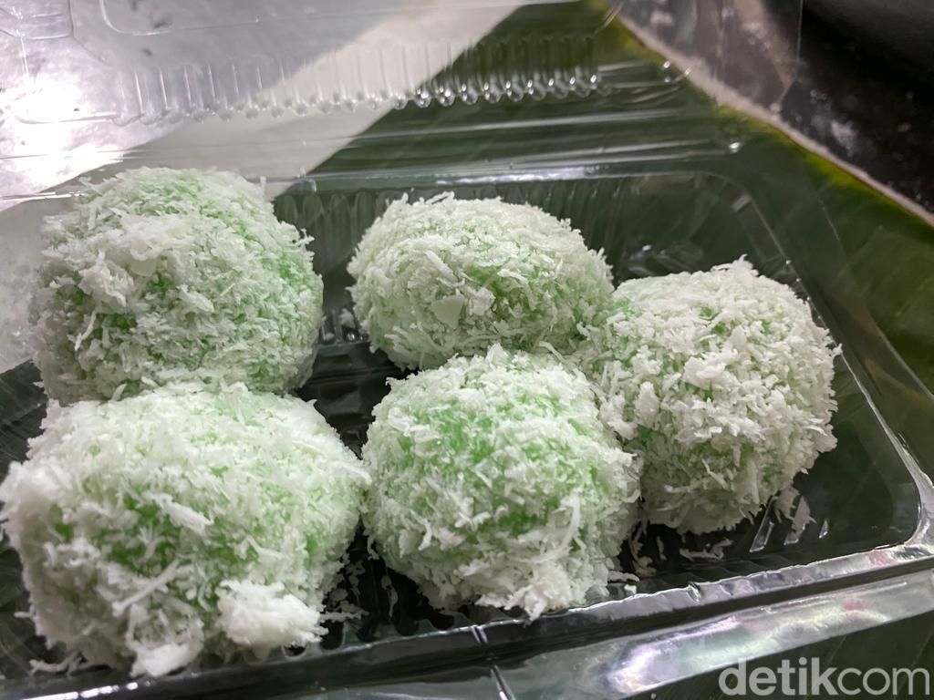 Ada Bakso Ikan dan Pisang Goreng Pontianak Renyah di Taman Sunter Indah