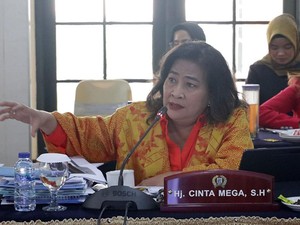 Mengintip Aset Properti Cinta Mega, Anggota DPRD yang Diduga Main Slot di Paripurna