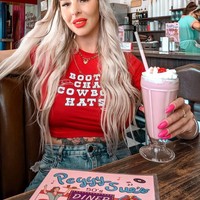 Wanita yang dijuluki supir truk terseksi itu kemudian memilih pekerjaan tersebut karena suka bepergian dan bisa libur dua minggu dalam sebulan. Foto: Instagram Ashlea