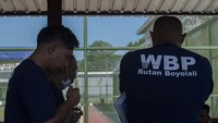 Rutan Kelas IIB Boyolali dihuni 298 orang warga binaan dengan latar belakang tindak kejahatan yang berbeda-beda.  