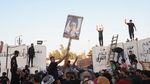 Demonstran Irak Bakar Kedubes Swedia Protes Pembakaran Al-Quran
