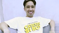 Pria yang lebih aktif sebagai selebgram itu melakukan debut dengan peran yang cukup berat dan menjadi tantangan baginya.