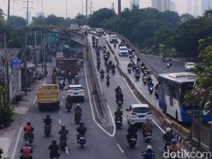 Pengecoran Selesai, Lalin di Flyover Pesing Jakbar Kembali Normal