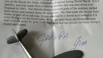 Aku lulus pelatihan Pilot hari ini, ini adalah hadiah yang dikirimkan kakekku Foto: Boredpanda