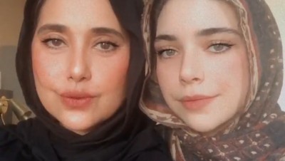 10 Gaya Hijab Ayu Azhari dan Putrinya Isabel Tramp yang Beranjak Dewasa