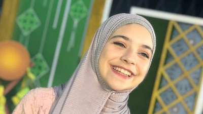 12 Potret Kecantikan Putri Ayu Azhari yang Mulai Beranjak Dewasa