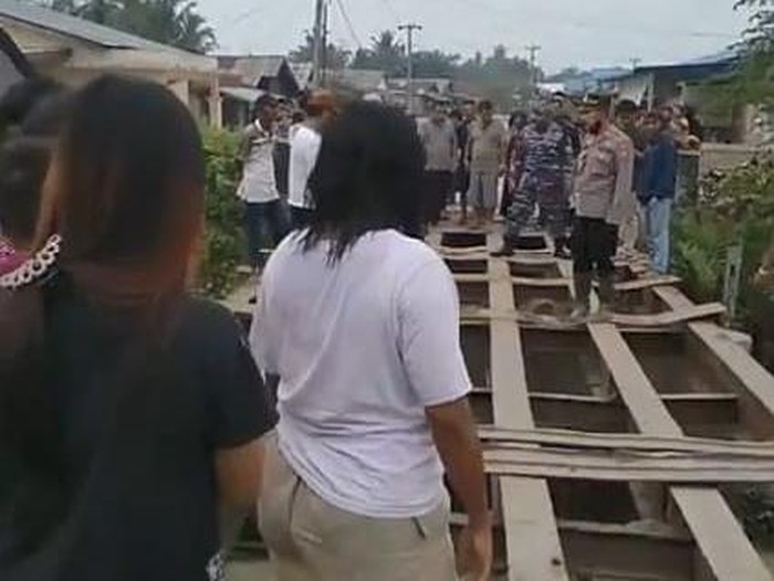 Jembatan darurat di Sergai (Foto: Istimewa)