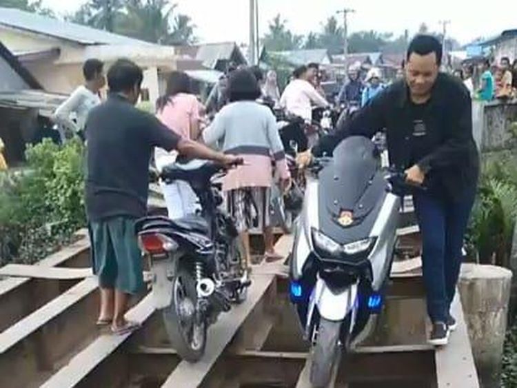 Ngeri! Ini Penampakan Jembatan Darurat di Sergai yang Bikin Warga Tewas