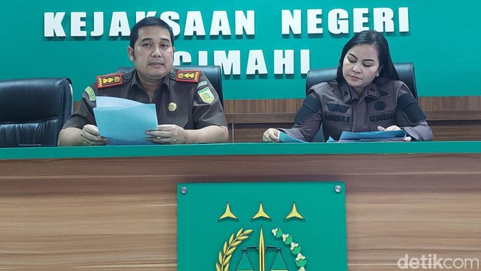 Kepala Kejaksaan Negeri Cimahi Arif Raharjo