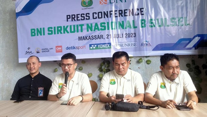 Ketua PBSI Sulsel Devi Khadafi dalam prescon BNI Sirkuit Nasional (Sirnas) B Sulawesi Selatan (Sulsel) 2023.