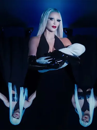 Kim Kardashian Kim Kardashin di American Horror Story season 12.