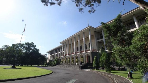 Kompleks Gedung Rektorat Universitas Gadjah Mada (UGM).