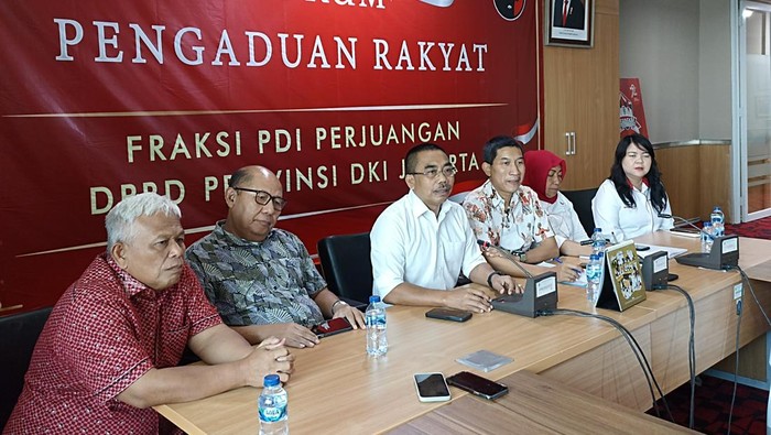 Konferensi pers Fraksi PDIP DPRD DKI (Tiara-detikcom)