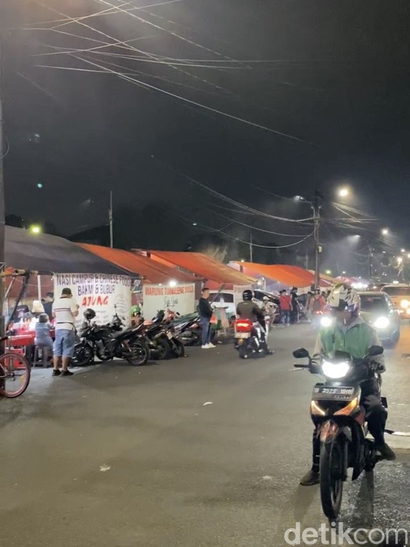 Street Food 101; Mengulas Kuliner Enak di Taman Sunter Indah