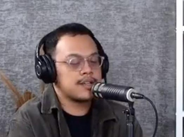 marlo ernesto dalam podcast bersama Keisya Levronka.