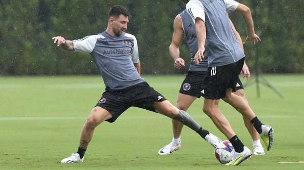 Melihat Latihan Messi Jelang Debut Bersama Inter Miami