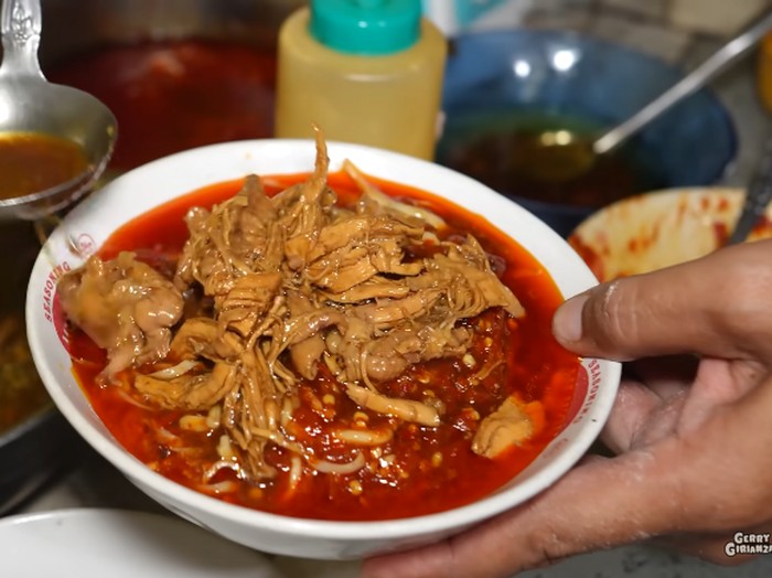 Mie pedas viral yang bikin jontor