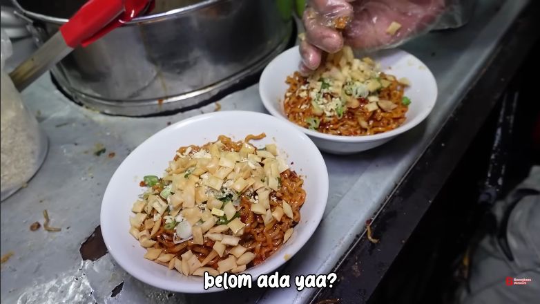 Viral Ini 5 Mie Pedas Yang Rasanya Bikin Bibir Jontor Halaman 2