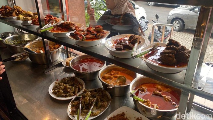 Murah dan Enak, Nasi Rames Padang di RM Alam Baru yang Tersembunyi di BSD