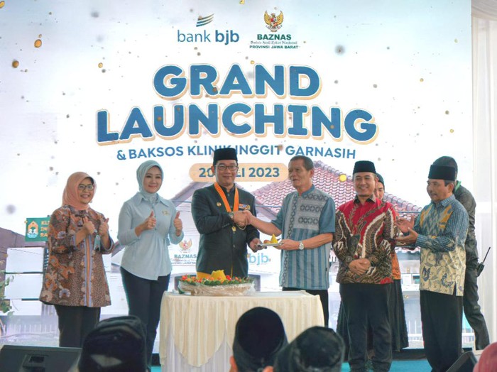 Peresmian Klinik Pratama Ramah Lansia Inggit Garnasih, Bandung.