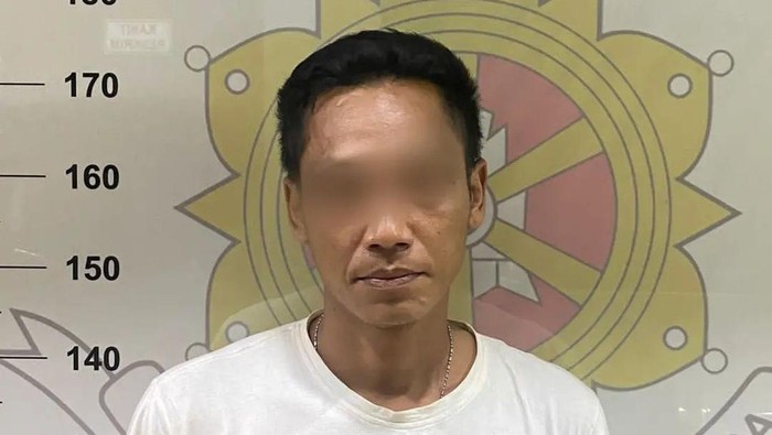 Polisi menangkap seorang pria berinisial FR (39) pelaku pencabulan terhadap seorang anak perempuan. FR diduga sudah 6 kali memperkosa korban. (IG @polres_jakbar)