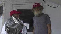 Dilansir Associated Press, Selasa (18/7/2023), Shaddock dan anjingnya Bella berada dalam kondisi genting saat ditemukan, kekurangan persediaan dan tempat berlindung. Kru kapal tuna memberikan perawatan medis, makanan, dan minuman kepada mereka. 