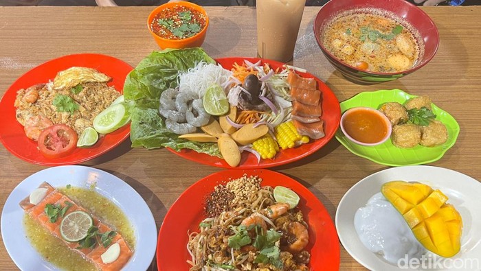 Rak Thai