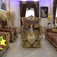Untuk urusan sofa saja, Deden tak setengah-setengah. Harganya mencapai Rp 200 juta. (Foto: YouTube/Trans7 Official)