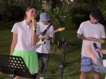 Syahnaz Chill Nyanyi Direkam Suami, Dianggap Tersenyum di Atas Derita Orang Lain