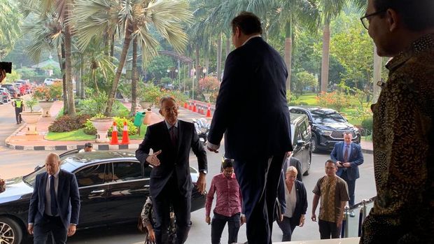 Tony Blair Sambangi Kantor Airlangga, Bahas Digital hingga IKN. (CNBC Indonesia/ Arrijal Rachman)