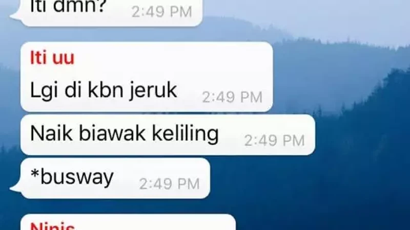 Kadang, karena sudah terlalu bersemangat, chat yang dikirim jadinya typo. Siapa nih yang sering typo?