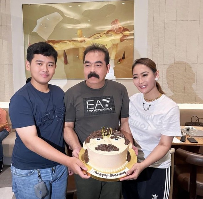 Adam Suseno ulang tahun ke-63