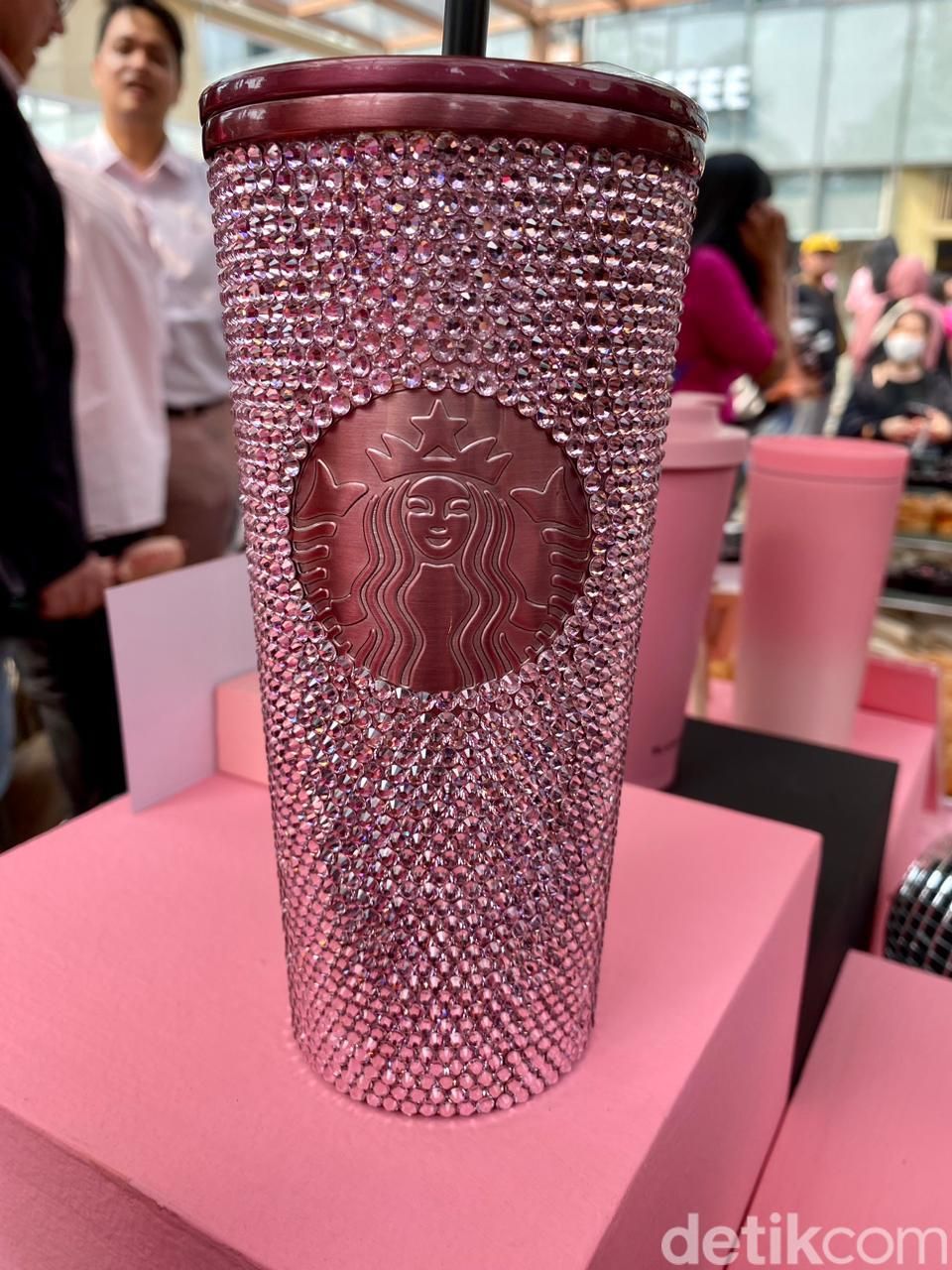 BLINK! Starbucks dan BLACKPINK Rilis Minuman Stroberi Cokelat dan 8 Tumbler