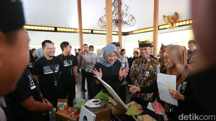 Bupati Ipuk meninjau langsung seleksi Jagoan Tani 2023