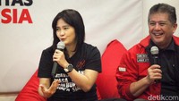 Diskusi ini juga membahas persiapan komunikasi politik jelang Pemilu 2024. 