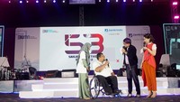 Terlebih, Adi yang kini bekerja sebagai honorer di Dinas Sosial, Pemkot Tangerang Selatan bisa tetap beraktifitas dan mencari rejeki sambil berdagang.