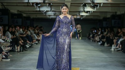 Aksi Erina Gudono Hingga Yuki Kato Jadi Model di Fashion Show JF3 2023