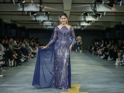 Aksi Erina Gudono Hingga Yuki Kato Jadi Model di Fashion Show JF3 2023