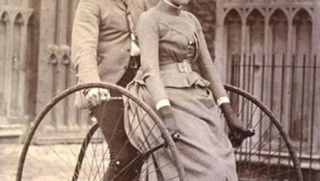 Pasangan Victoria Di Atas Sepeda Tandem, 1890-an Foto: Facebook/OldPhotos1